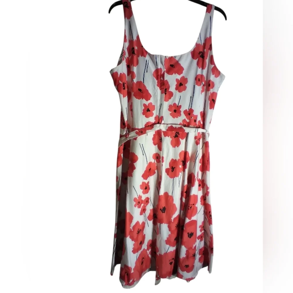 Bustin Loose Floral Sleeveless Dress - Red and White Flarred Size 16 - Picture 4 of 8